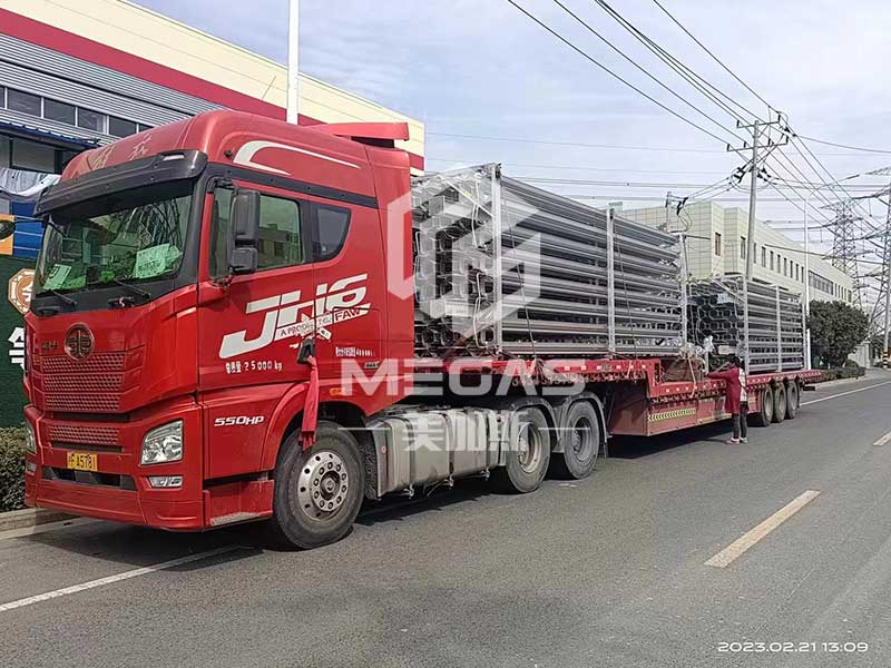 氣化器-軟磁制造行業(yè)-2500方高壓氣化器2臺(tái).jpg